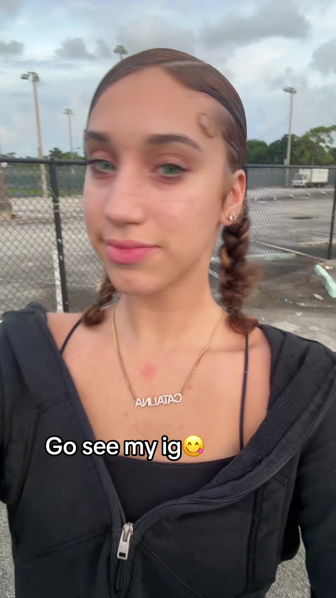 @Lightskinlesbo