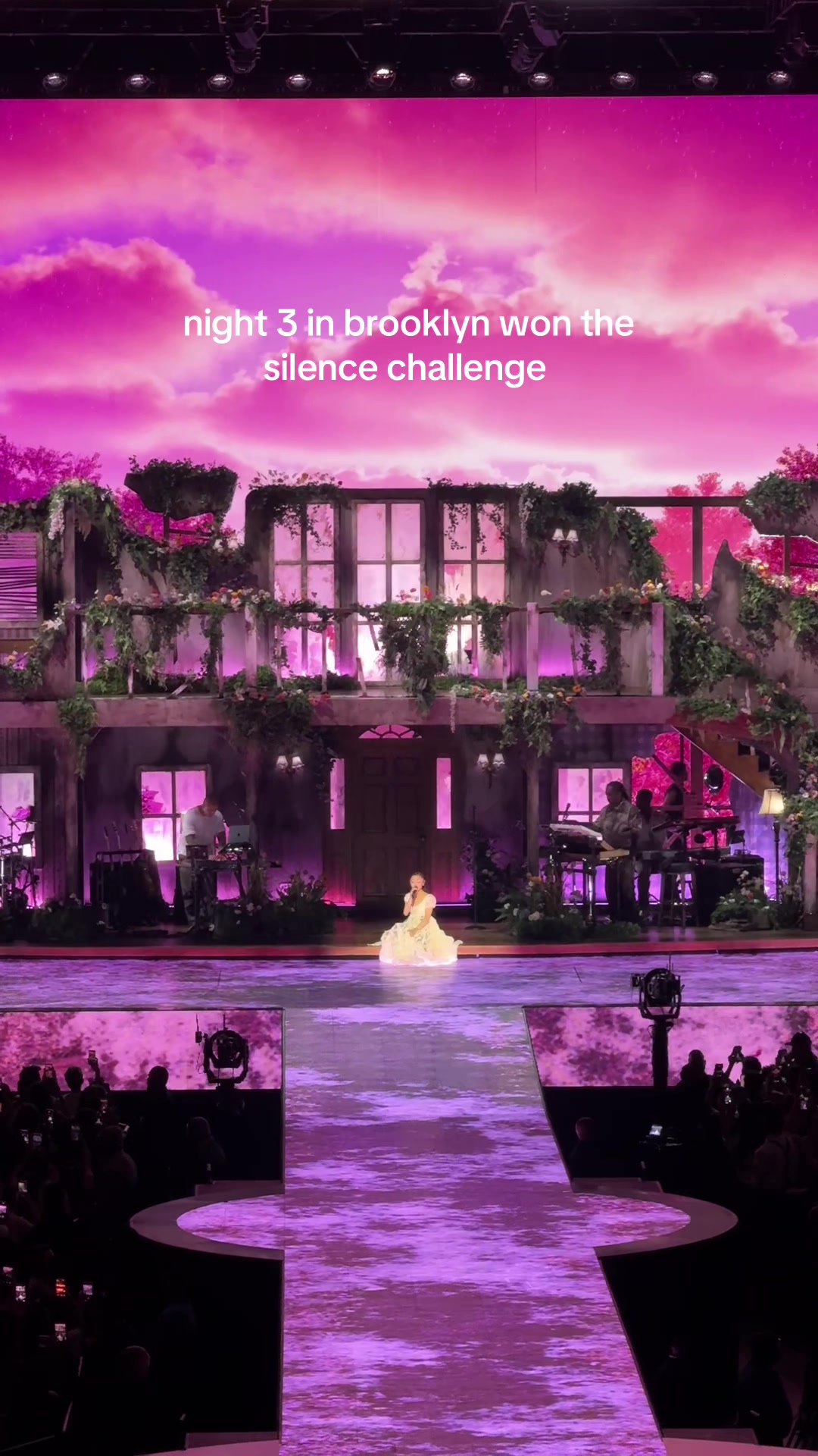 @P 🦋