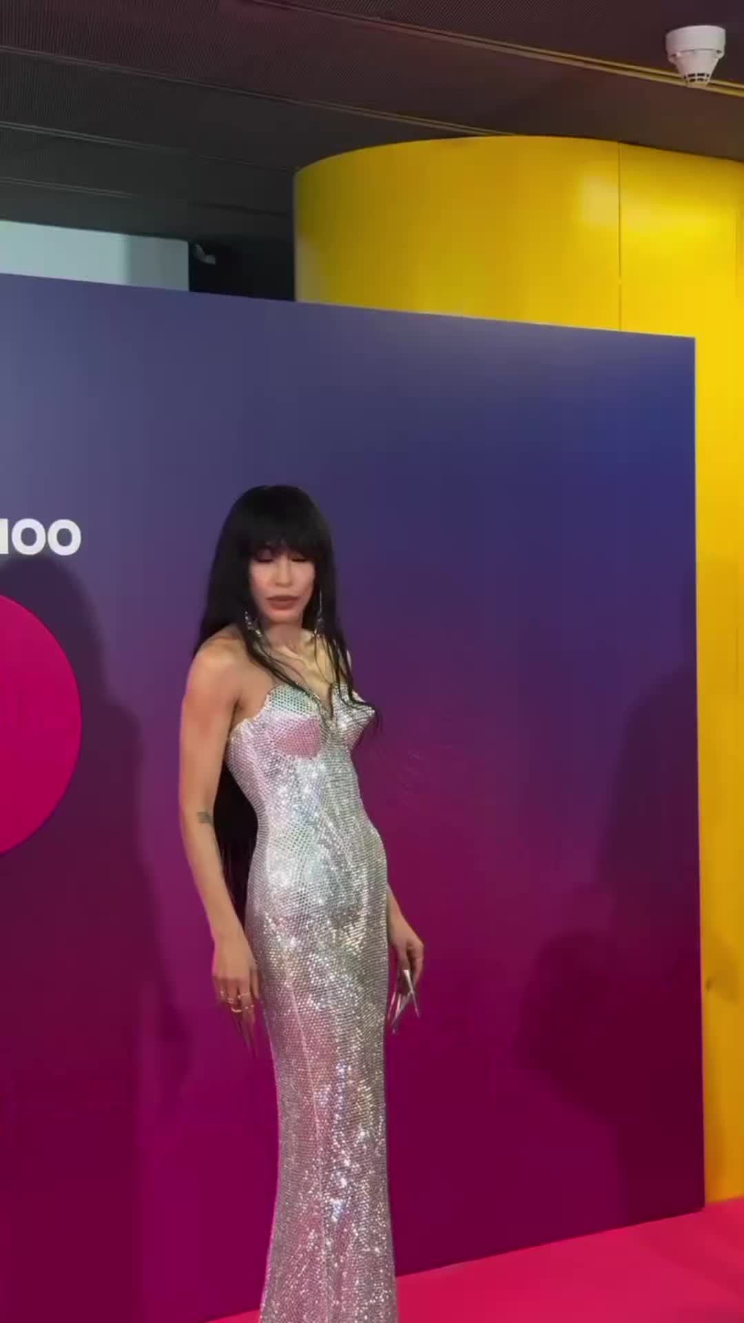 @Loreen Fan❤️🎤🇸🇪
