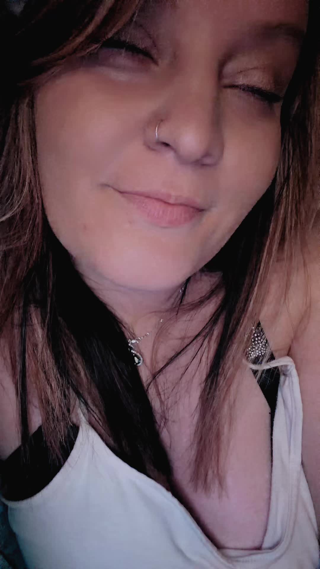 @Alysia Morgan 😏🖤