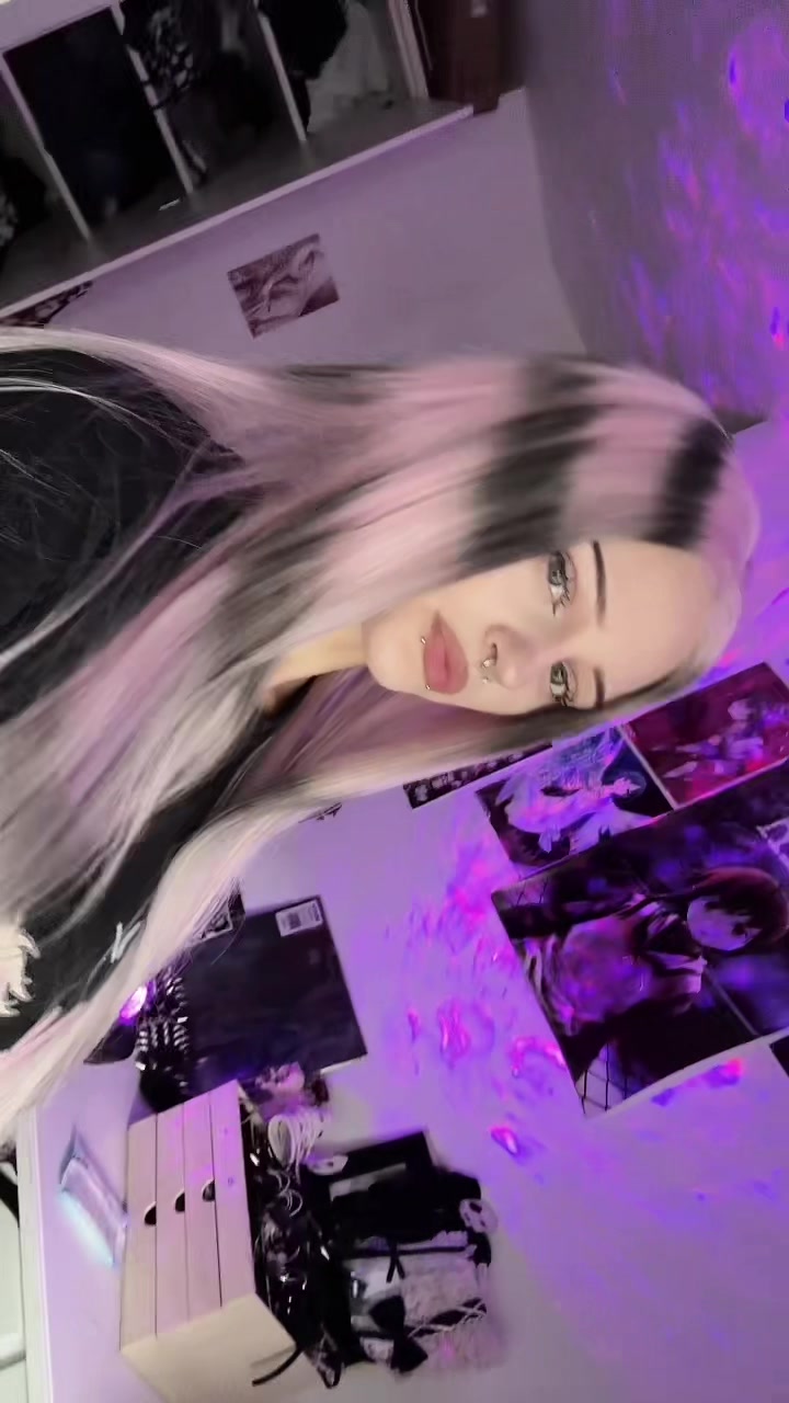 @☥