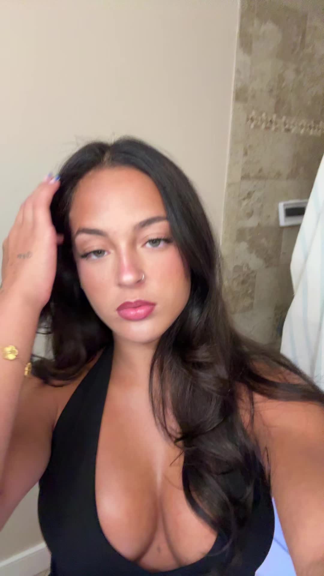 @nicolette