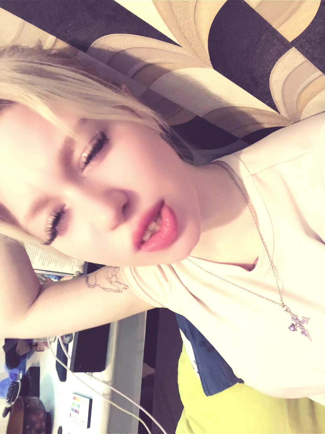 @Клео фо́кси