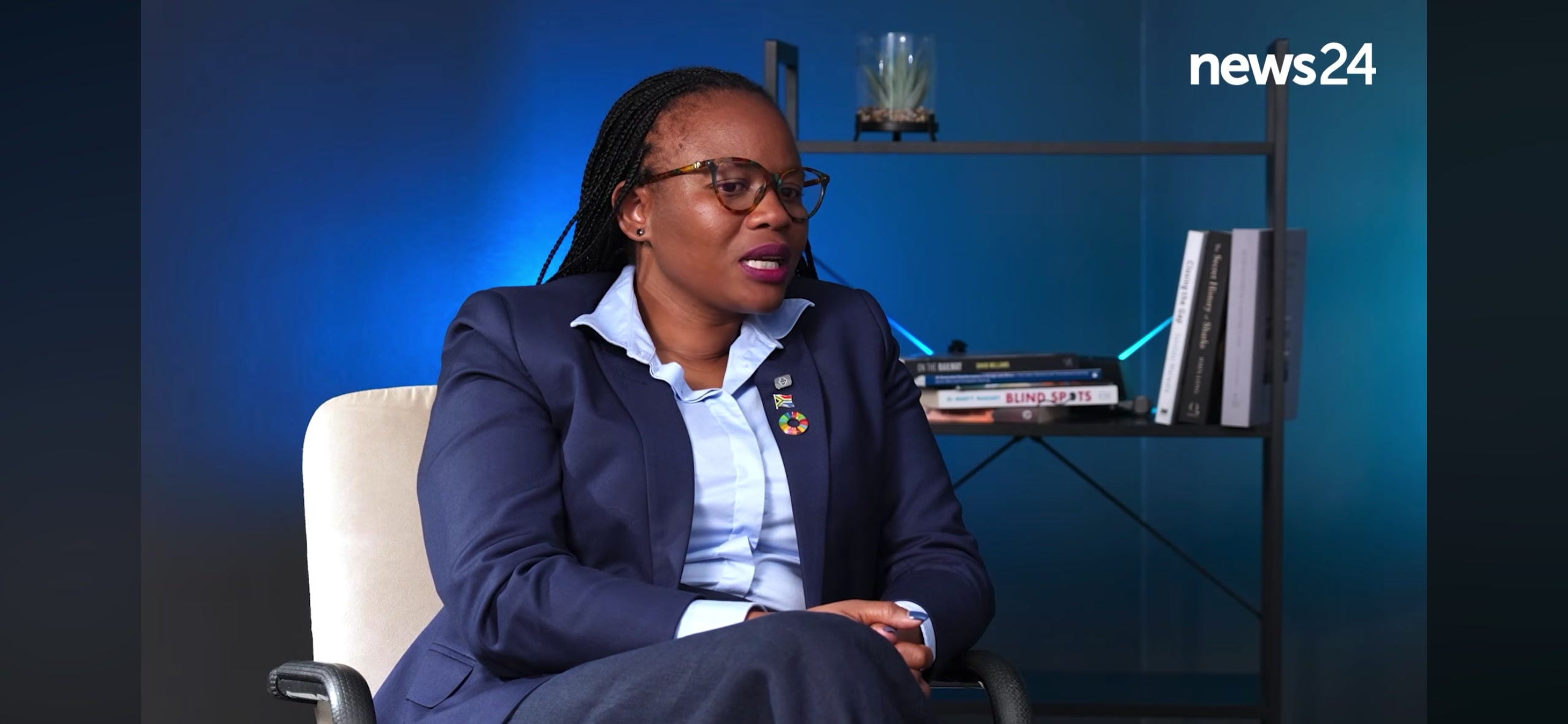 @Dr Nasiphi Moya
