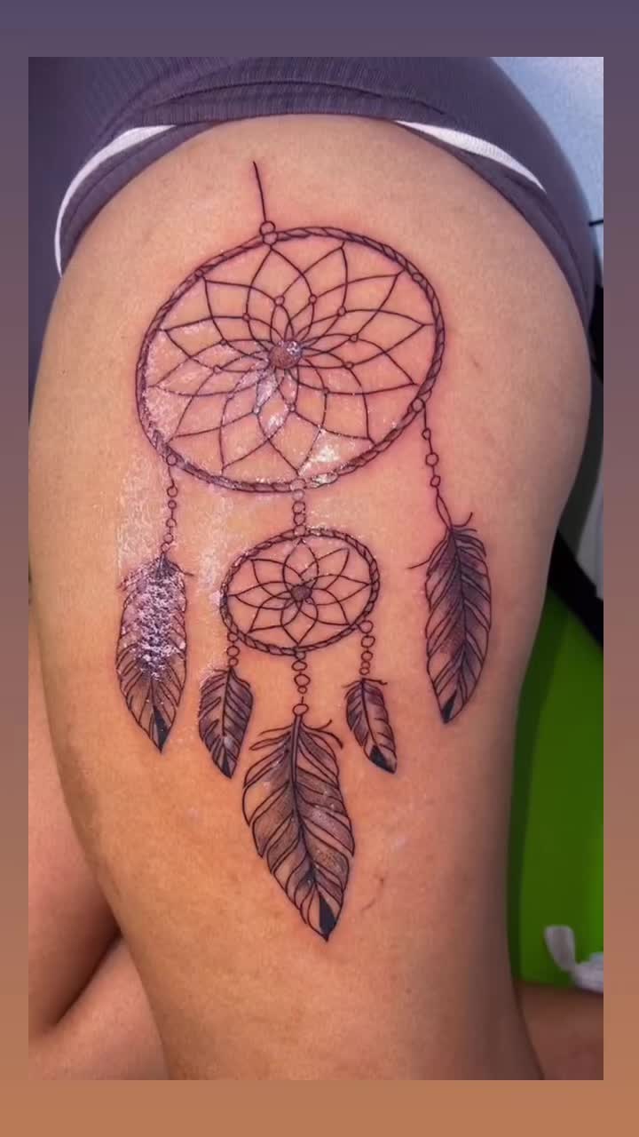 @Yenny Paola 🔥🖋️