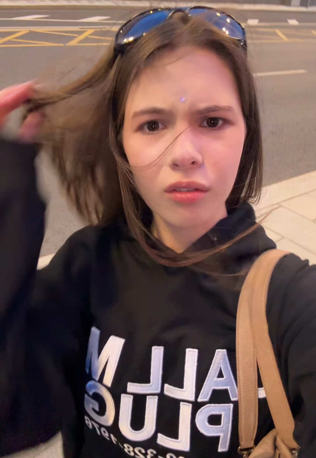 @DEAR_POLLY