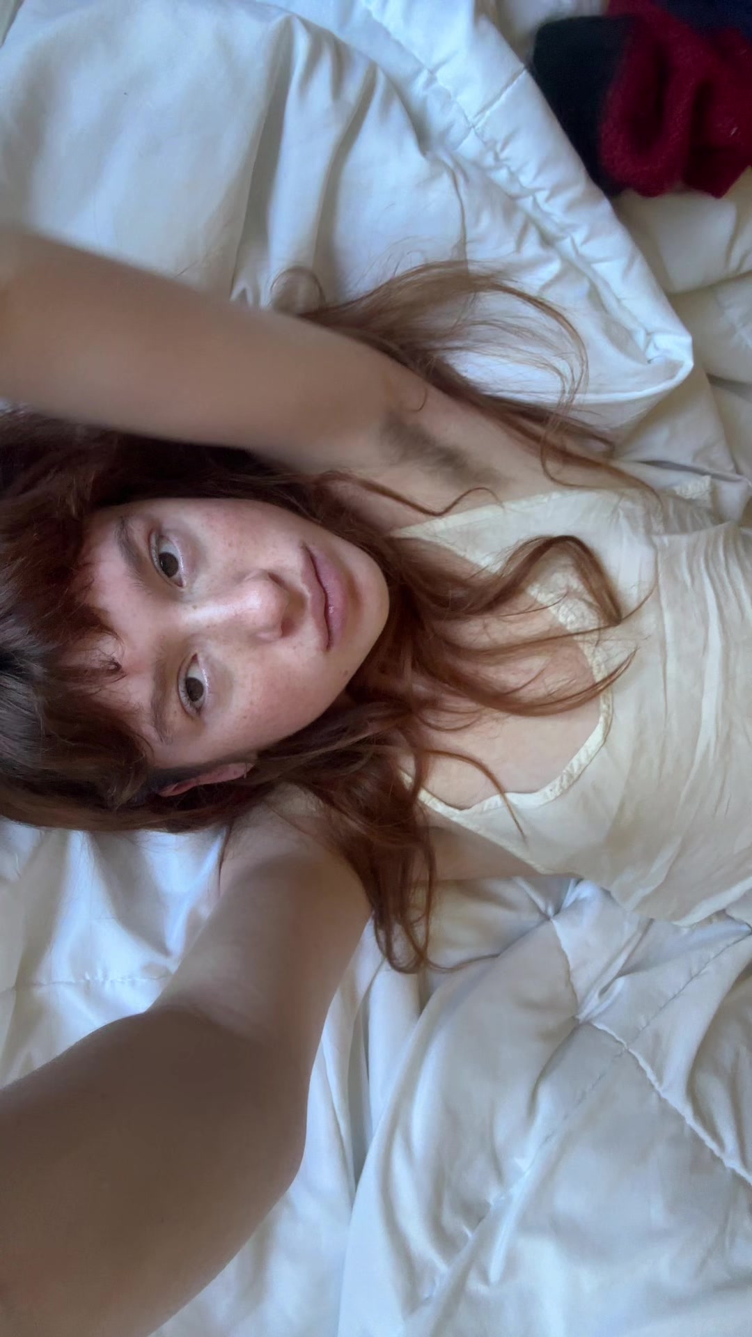 @inbedweheldhands