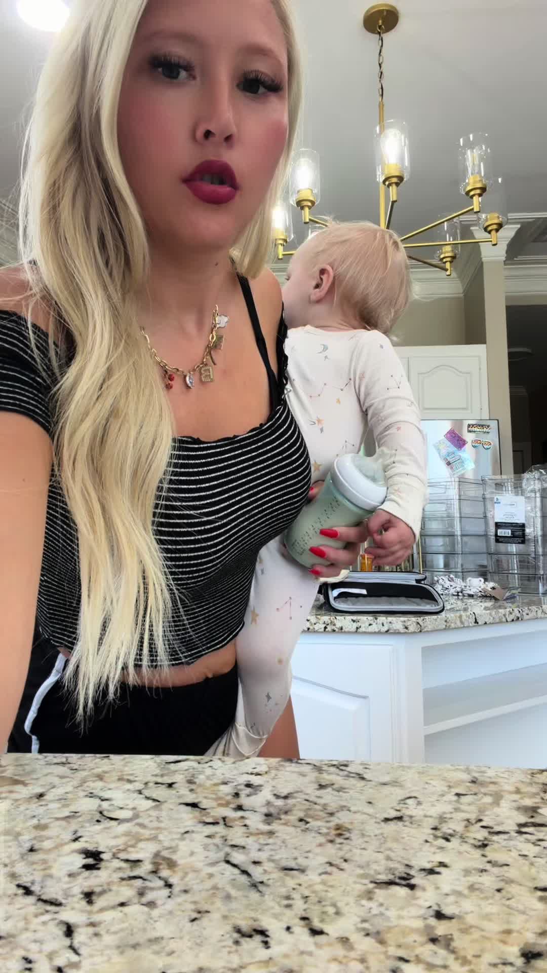 @Christian Nicole ๐