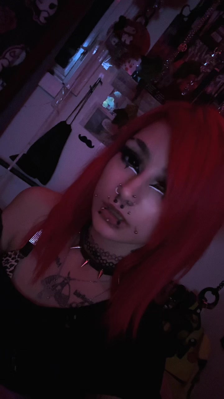 @z0mbi3_b1t3s