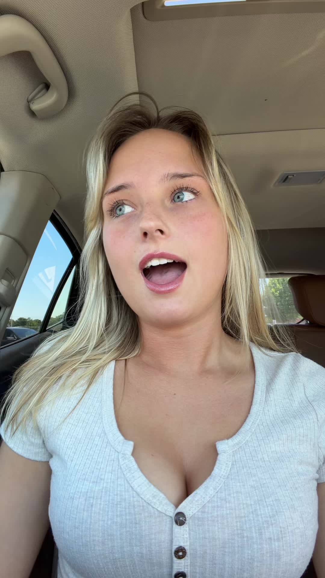 @BRITTANY 💋🥛