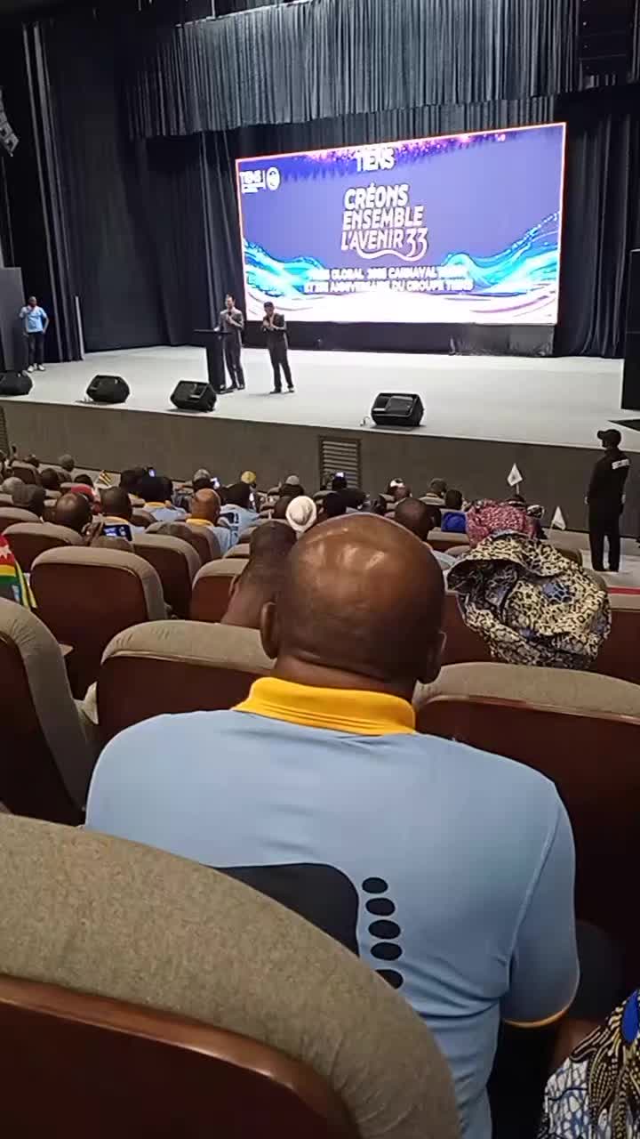 @Akoli Penoukou