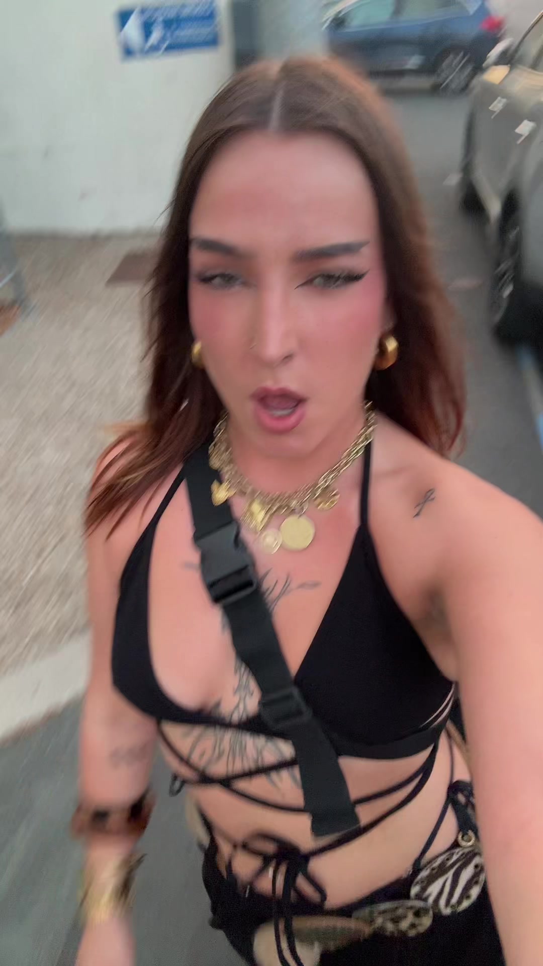 @Ju’