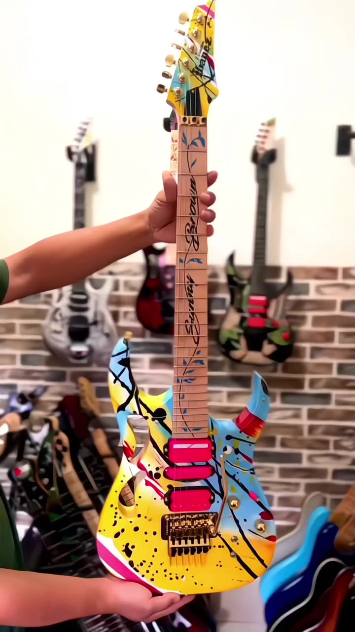 @AUP VEYZ SUSTAINER