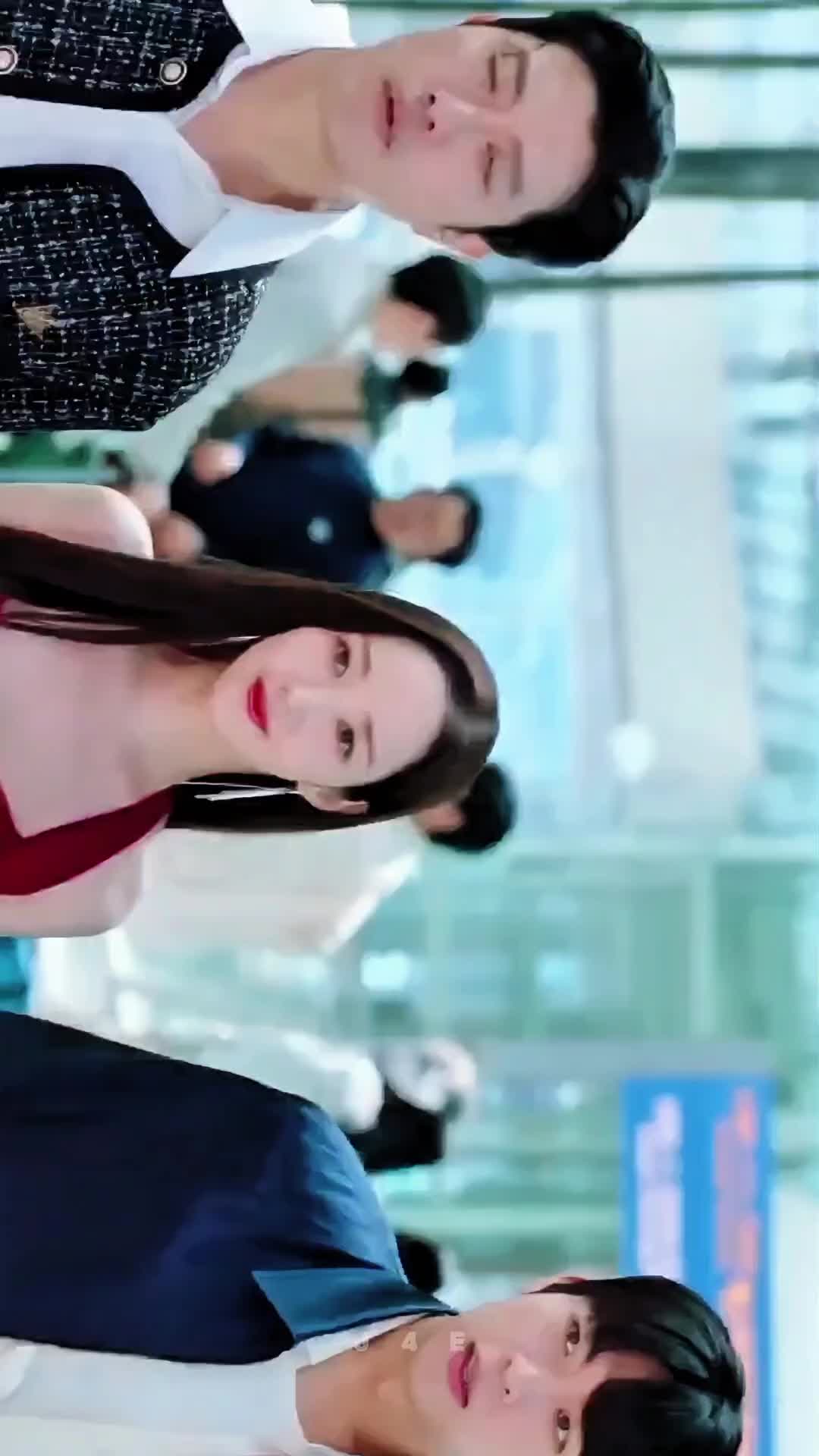 @J 4 E