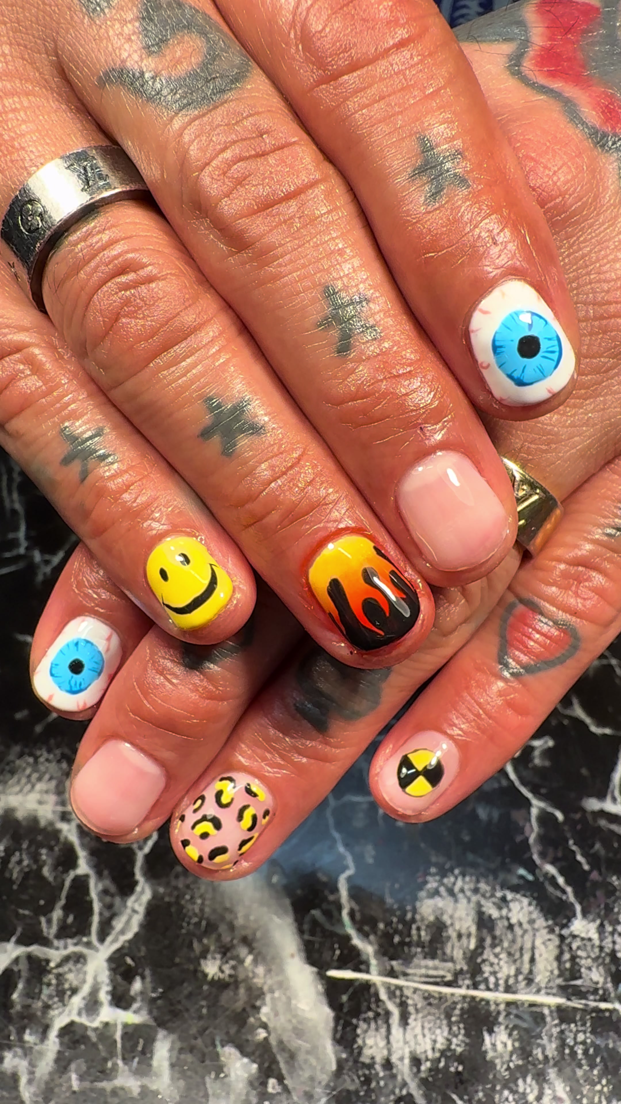 @thecurenailstudio
