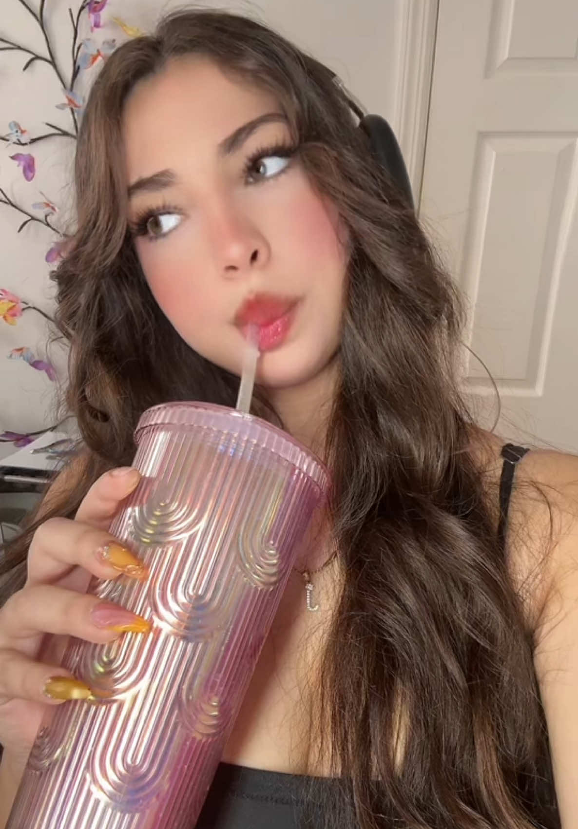 @Yuli morr ✨💋