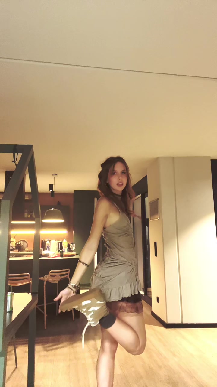 @angie.lina.130