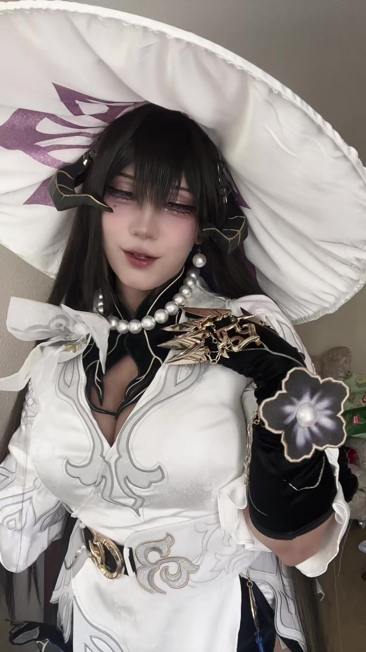 @nargisabeauty