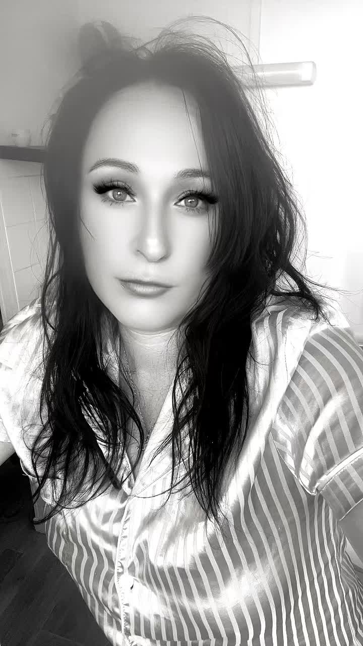 @sabrina 80 ✨✨