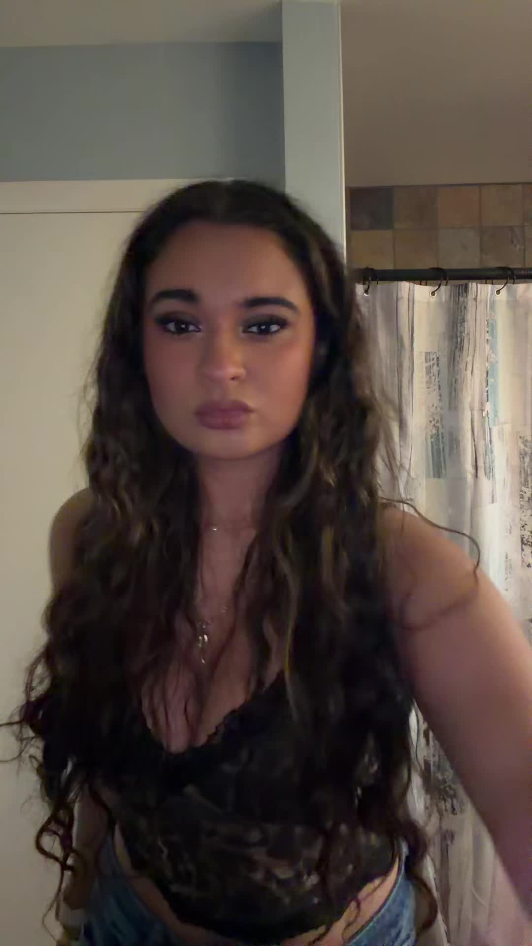 @TyraJade