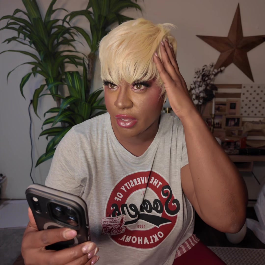 @Ester Dean