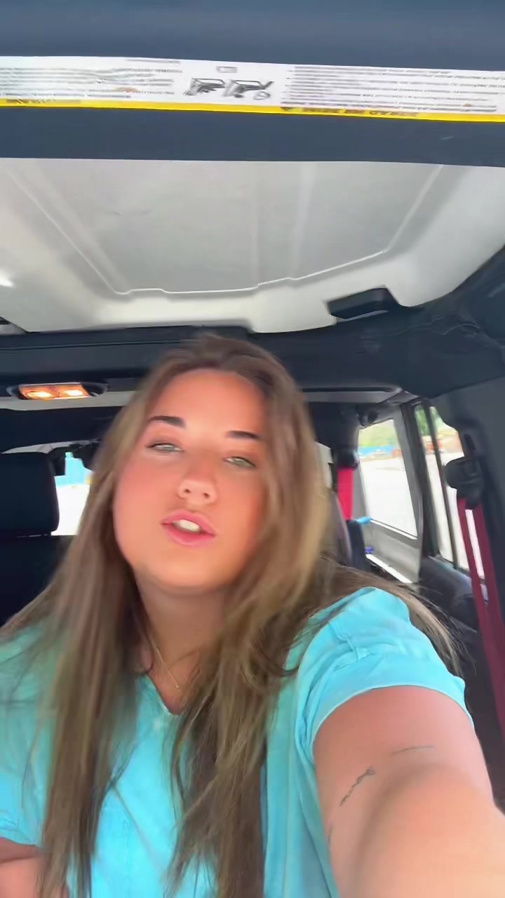 @breanna_brookeee