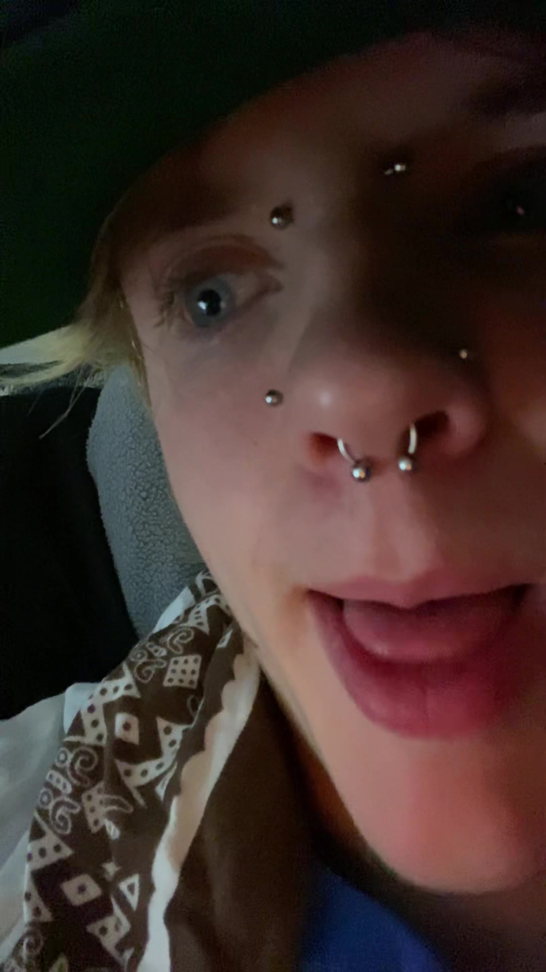 @Kanyunar ☮️