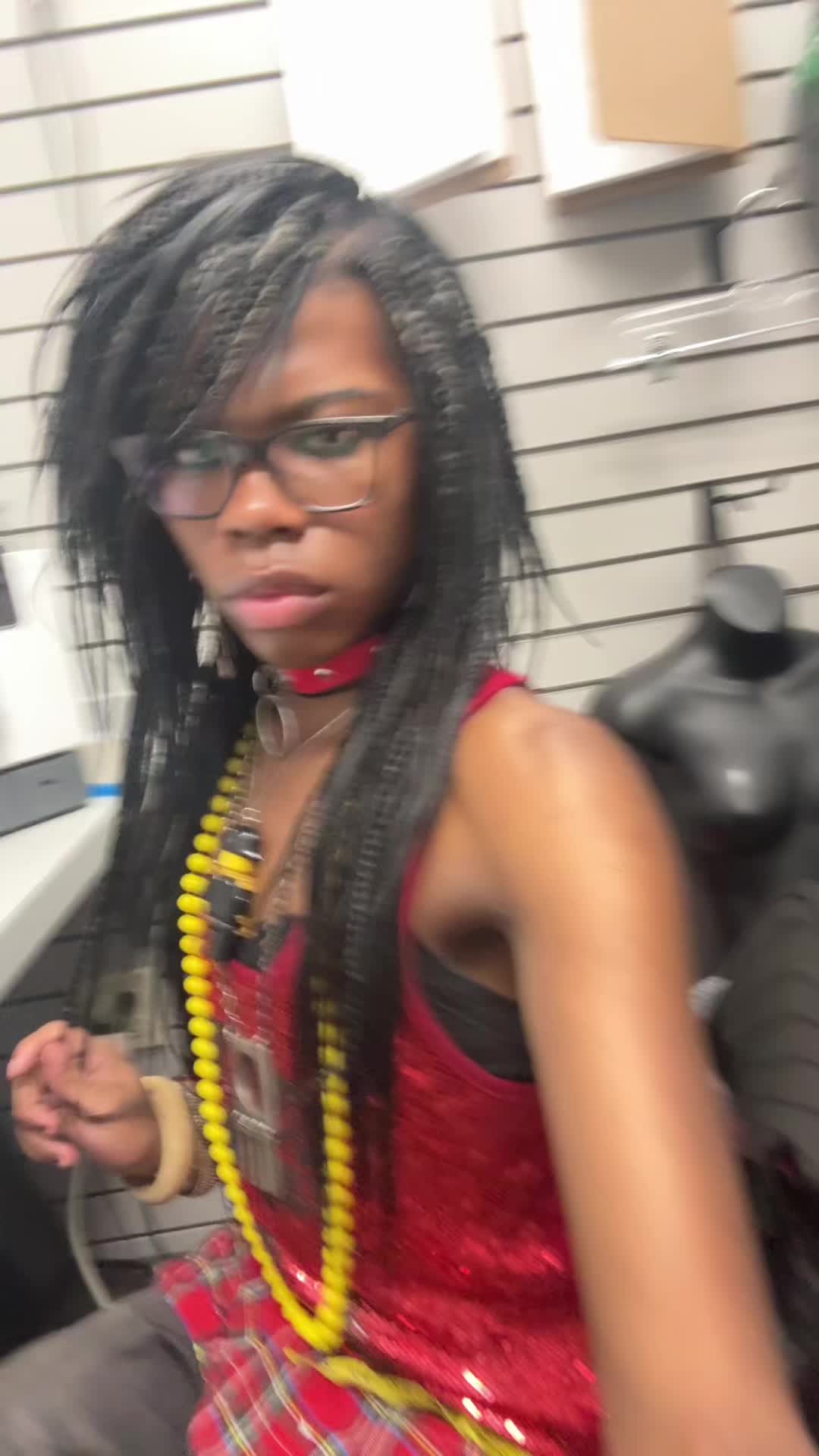 @JoEltheiqon