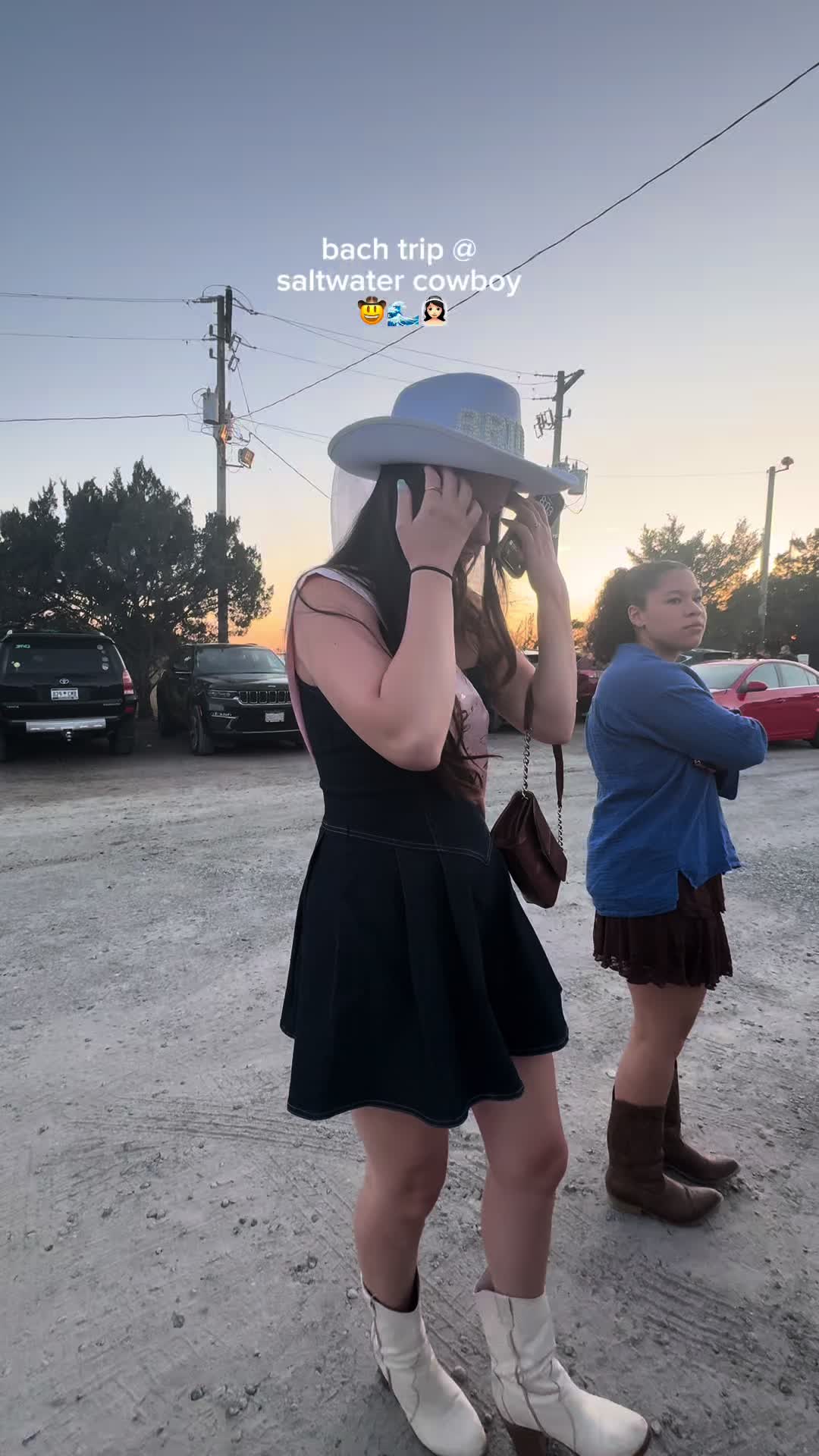 @aleeza._claire
