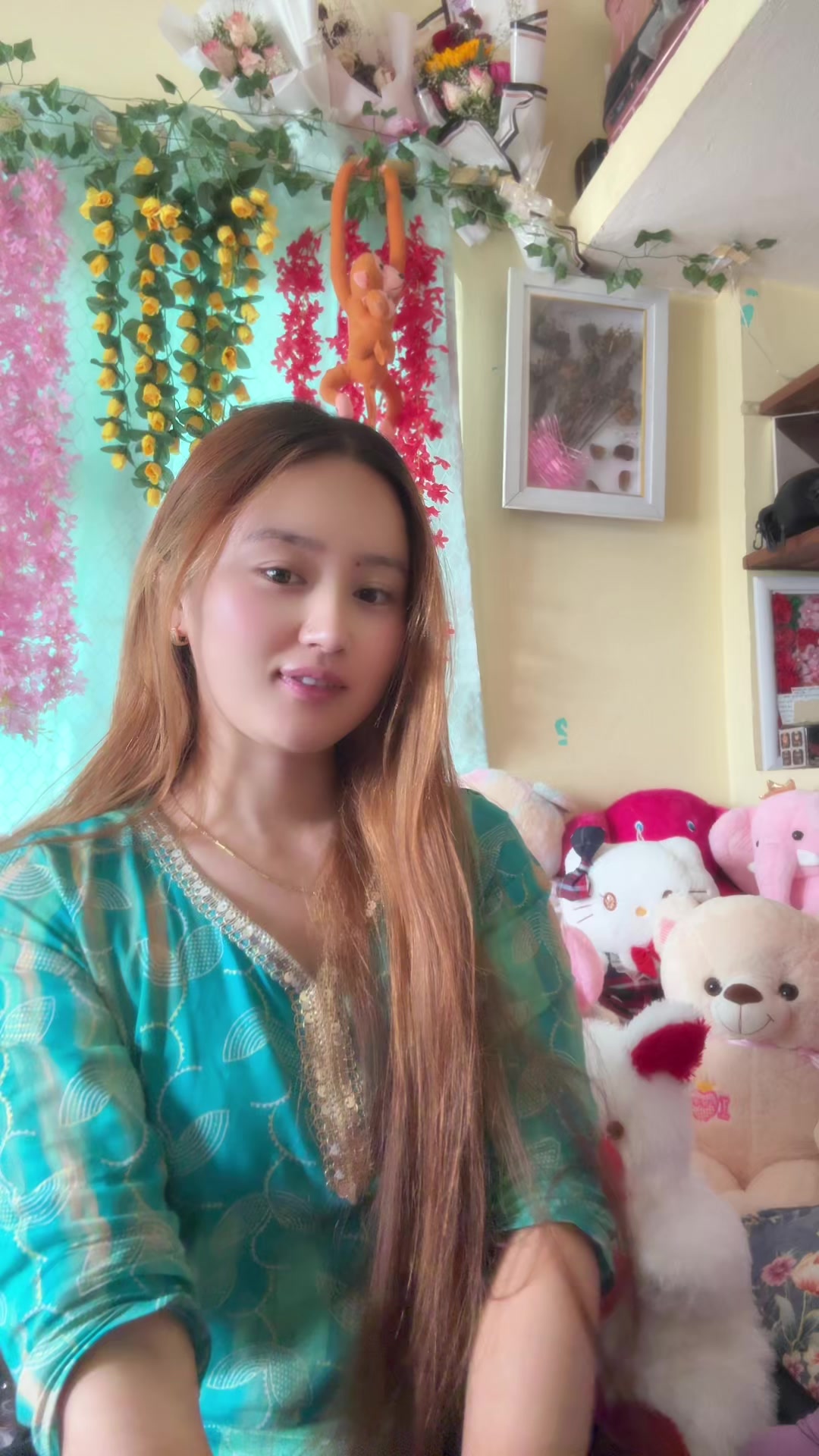 @एन्जली राई 🦚🧿🪬