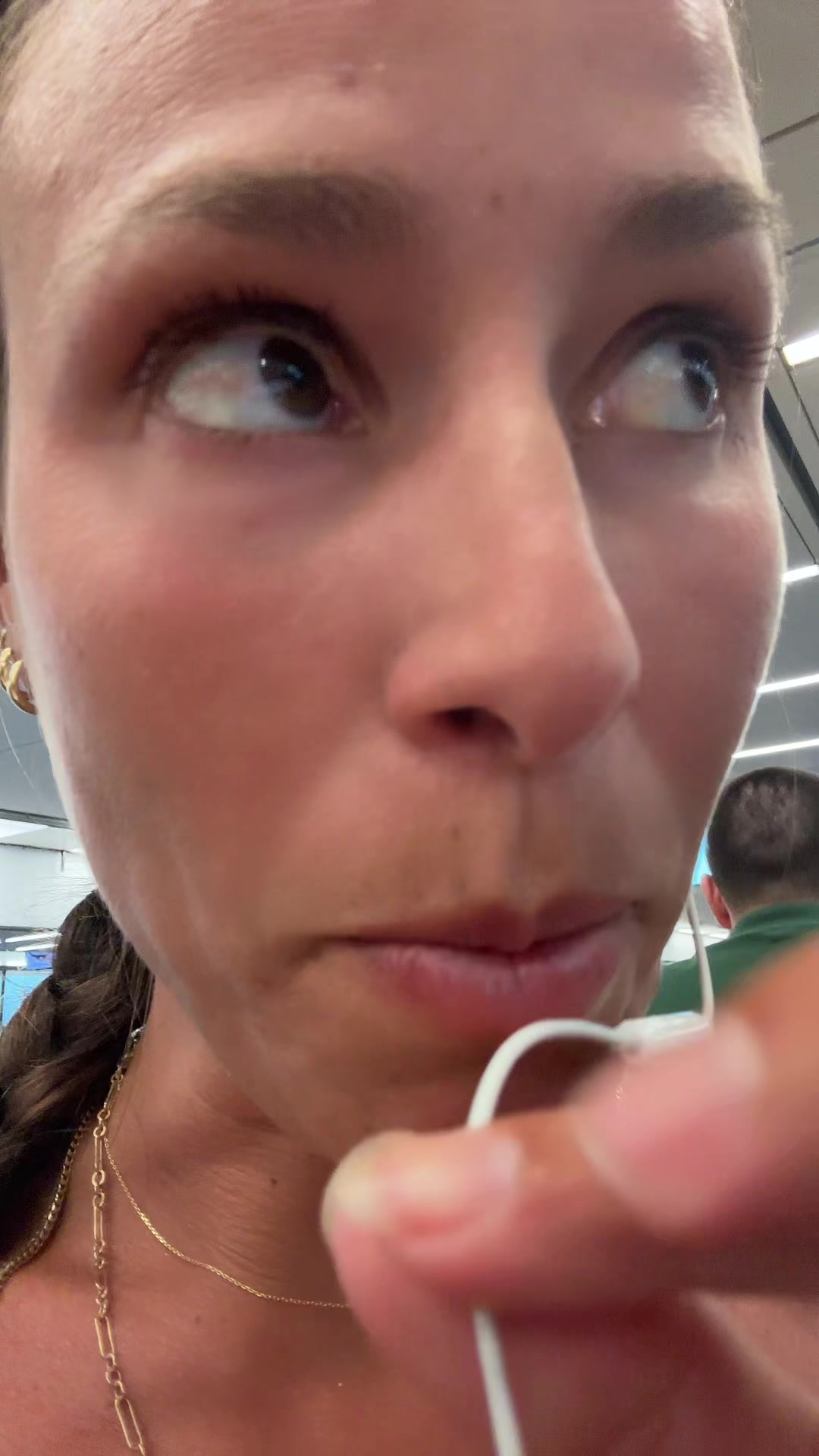 @andreanuceteelliott