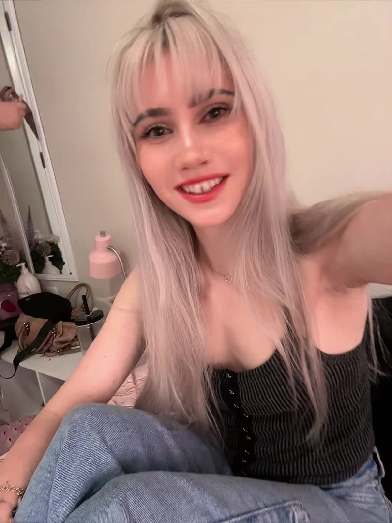 @whitehairlady