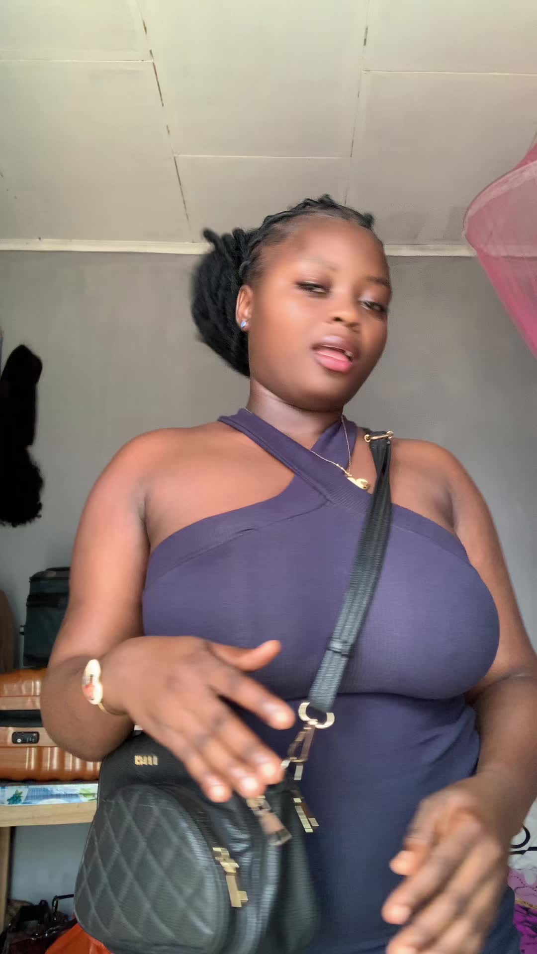 @Jessica 237🖤🇨🇲