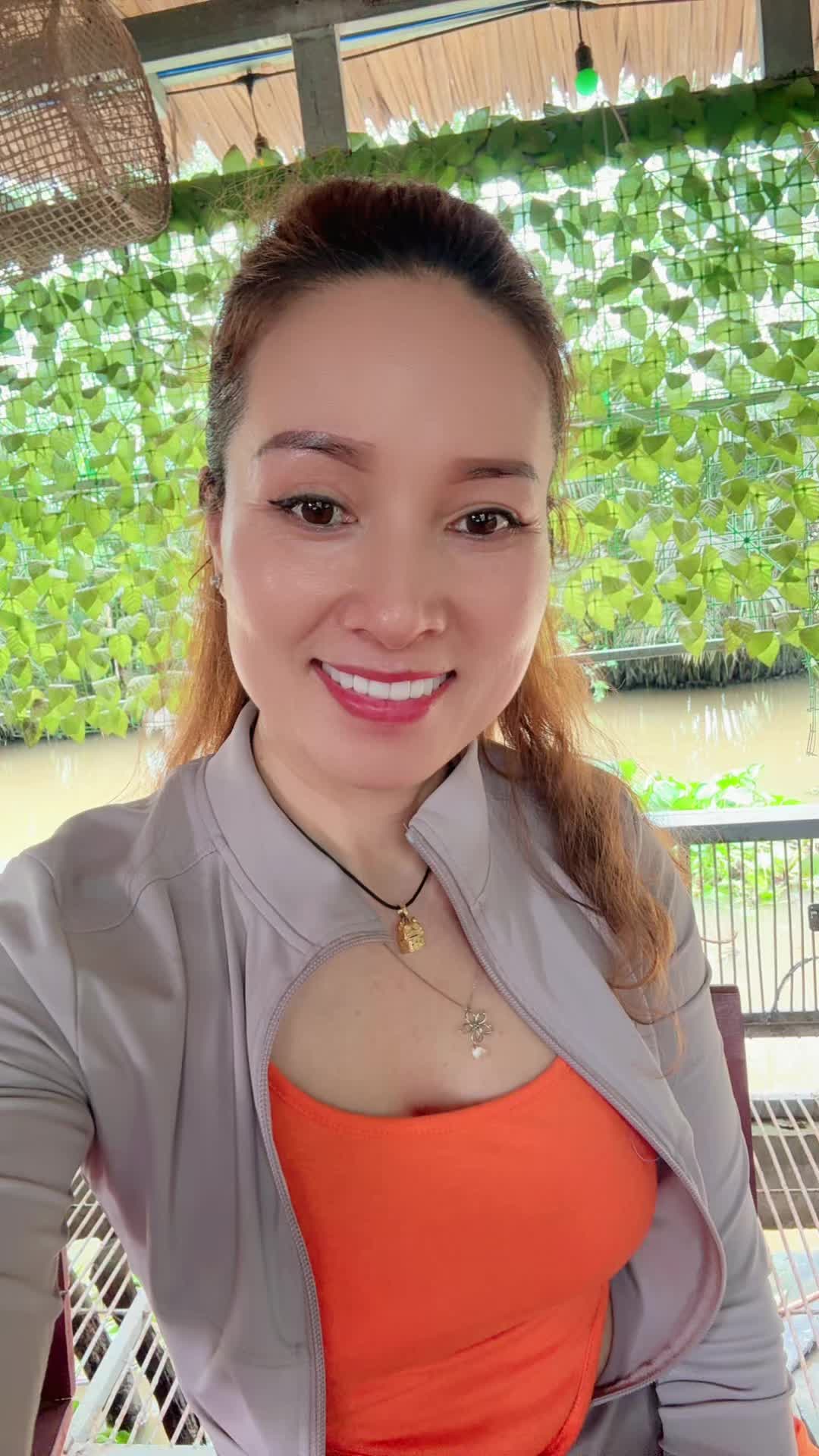 @辣媽hienvo