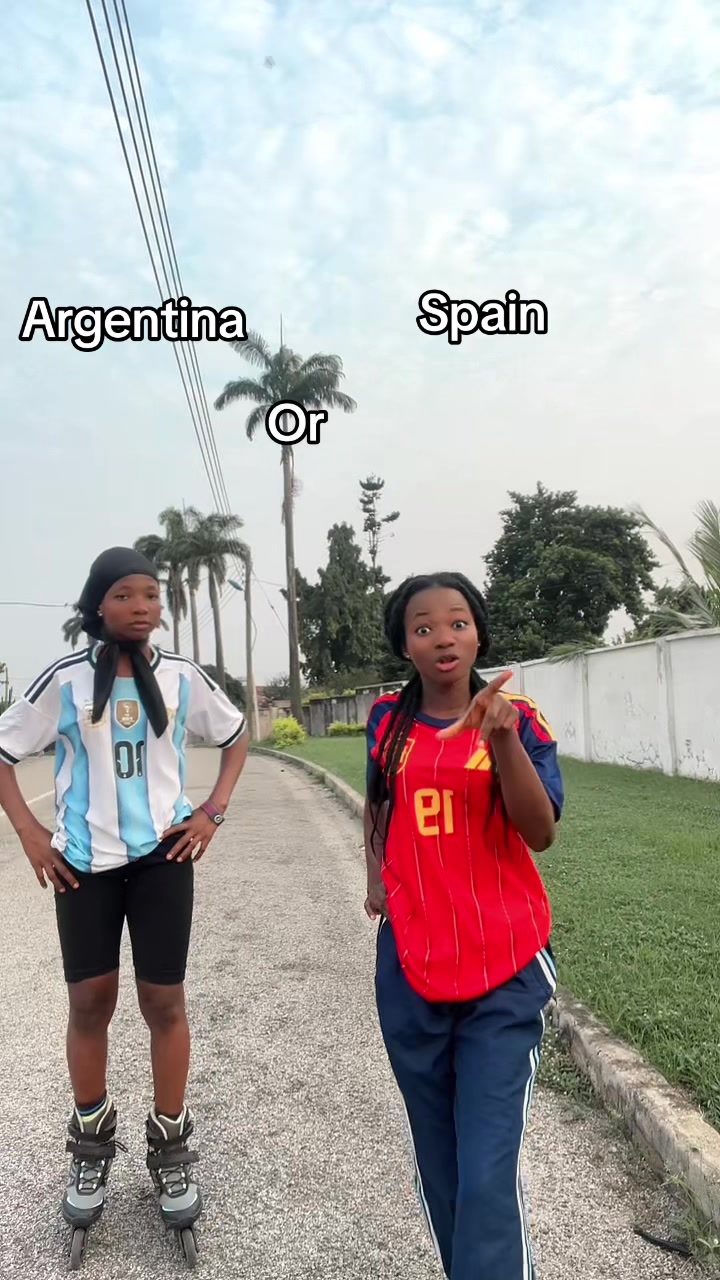 @Tilybae 💙❤️