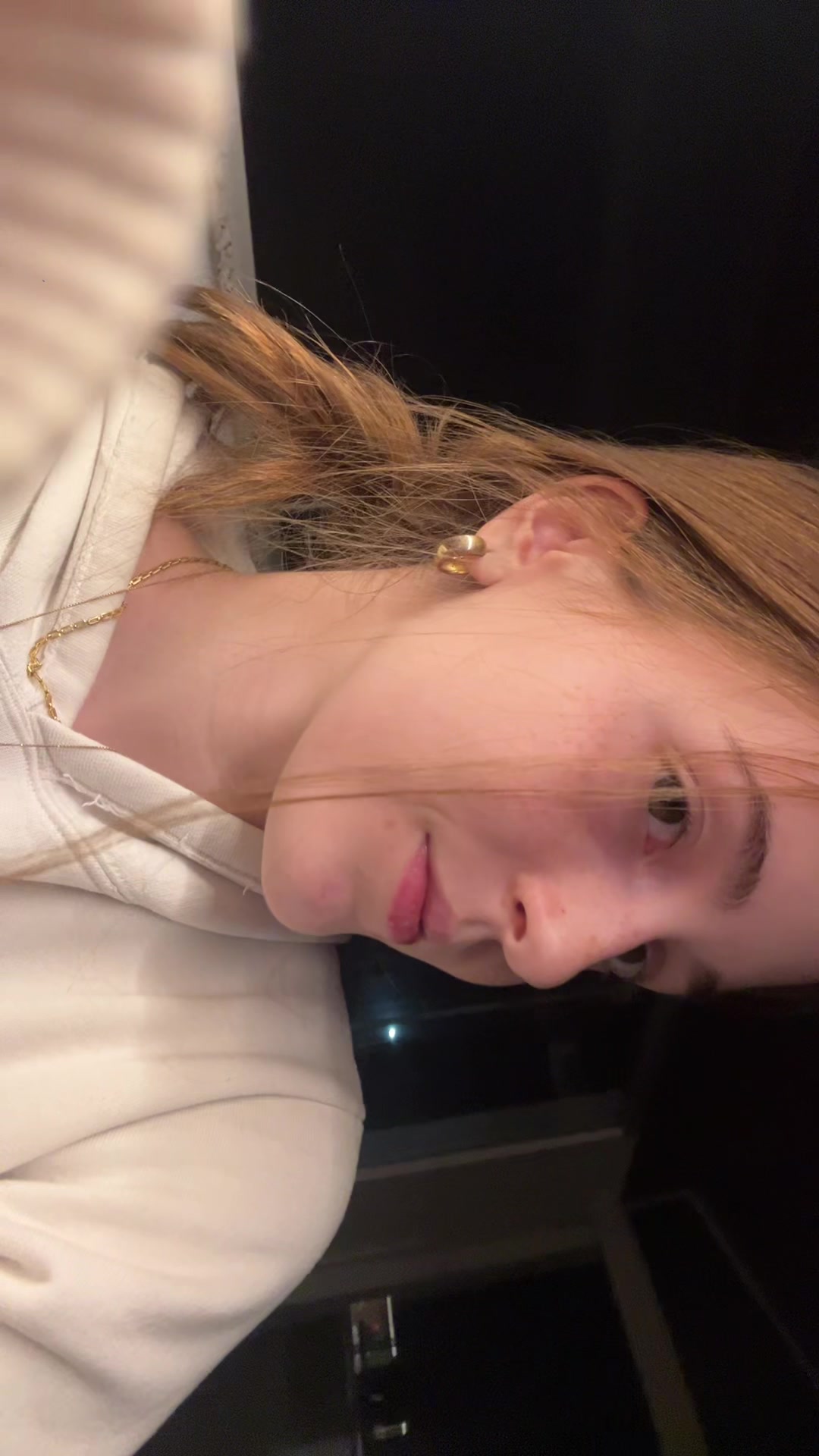 @lara almeida