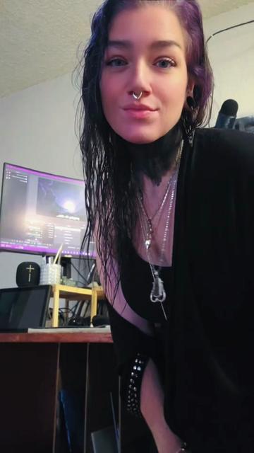 @Devina 🌱🧿✨️