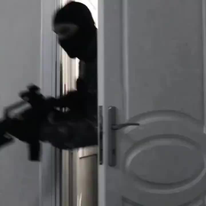 @𝗘𝗺★𝗻