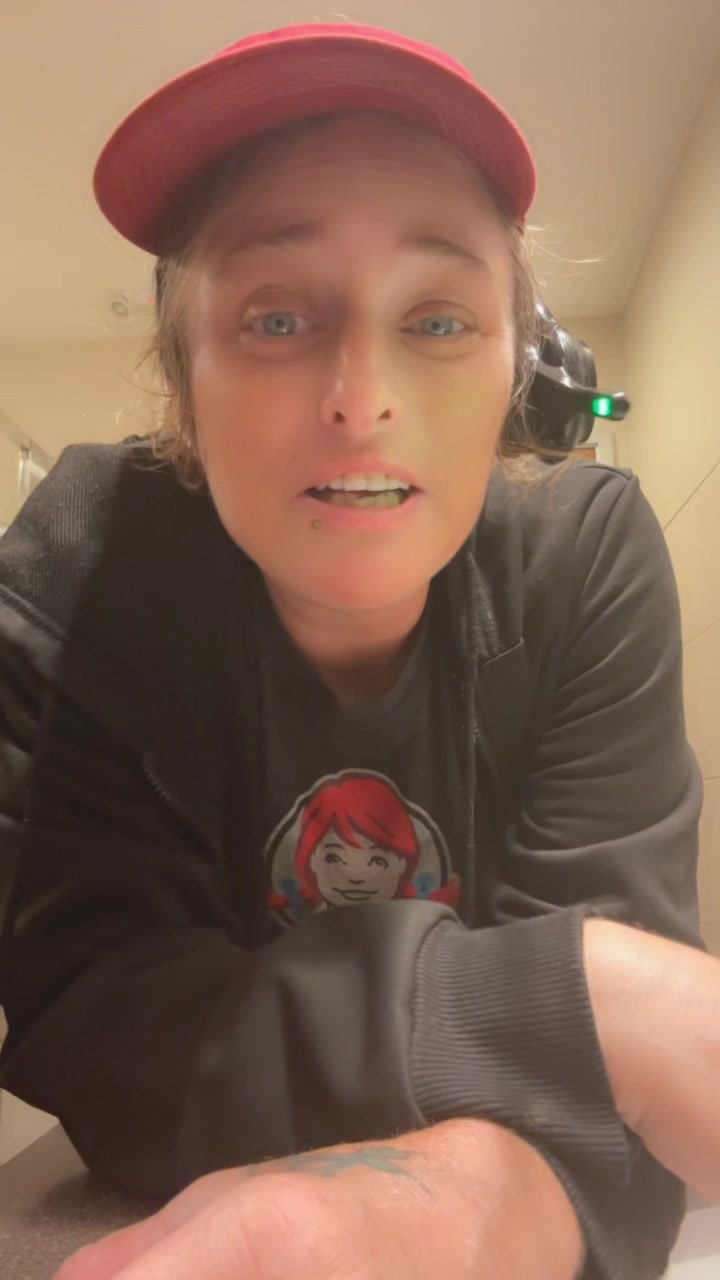 @queenmal