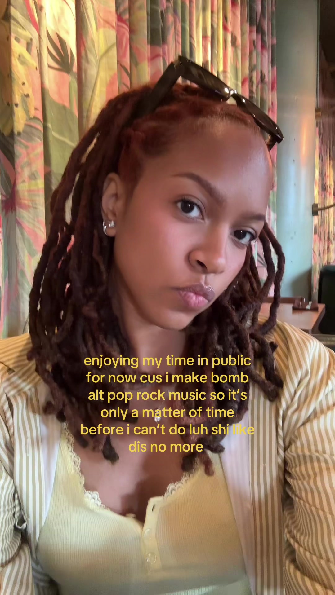 @ella b.