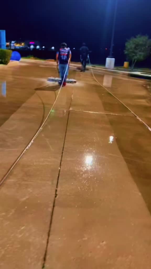 @Dannys Power Washing LLC