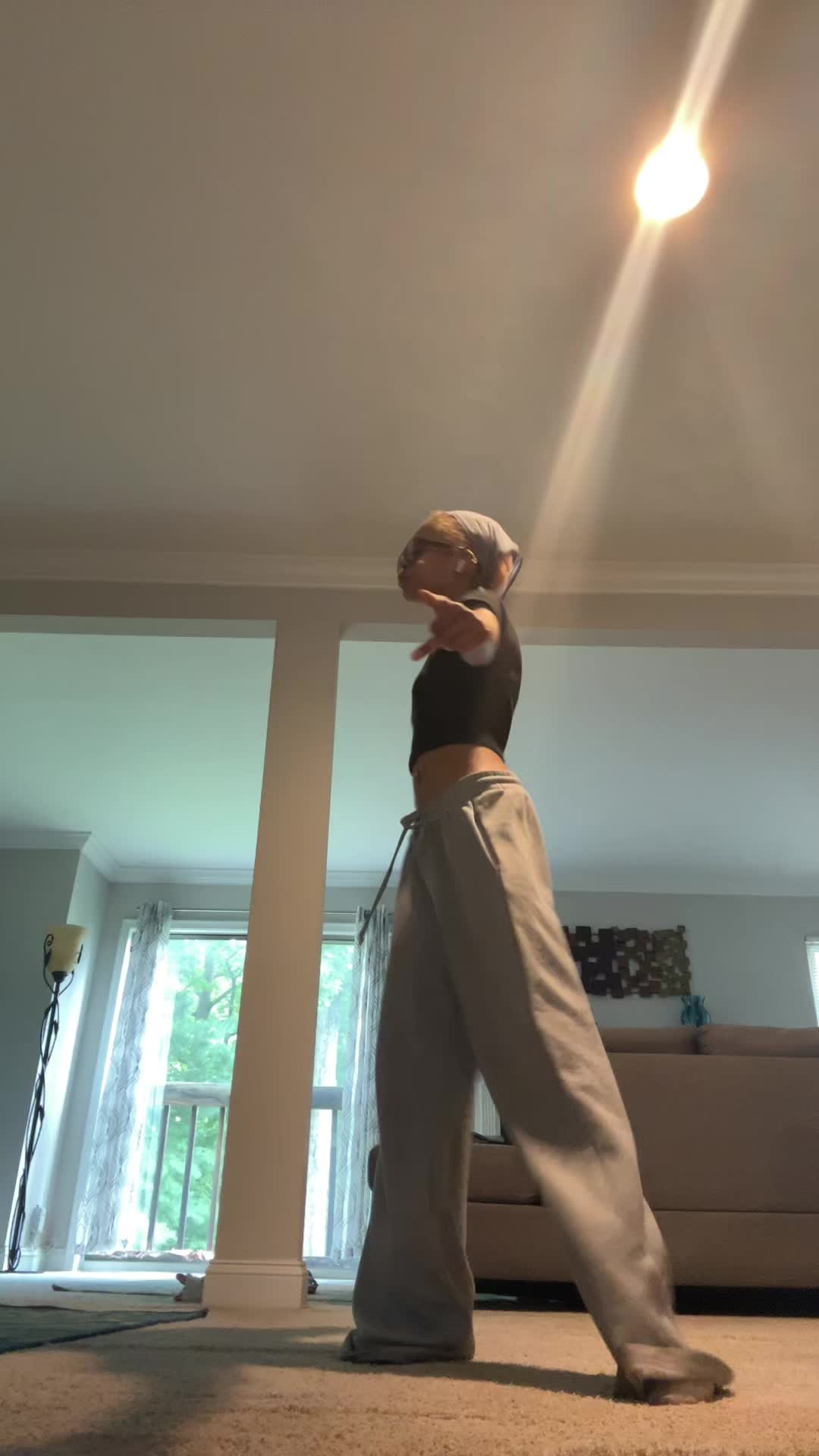 @nosmilingnini