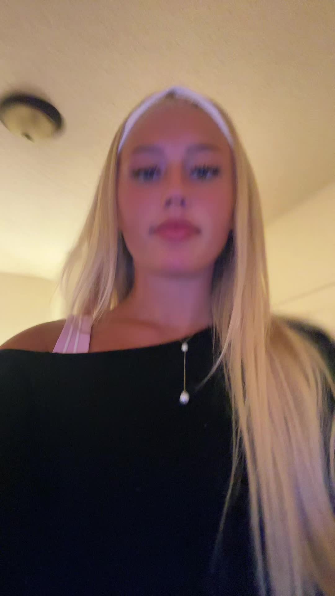 @Ri
