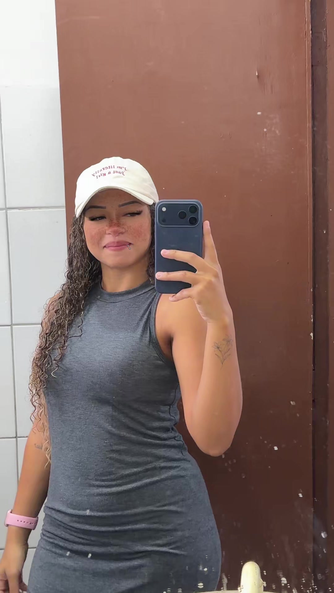 @thayanelisboa703