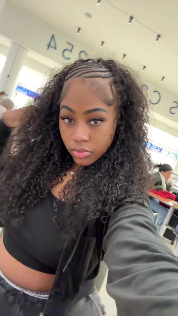 @RenéeRochér 🎀 .