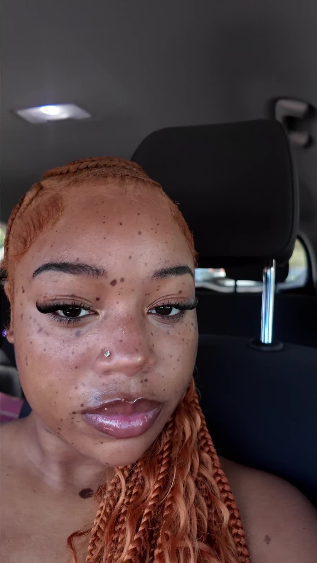 @👩🏽&zwj;🦰