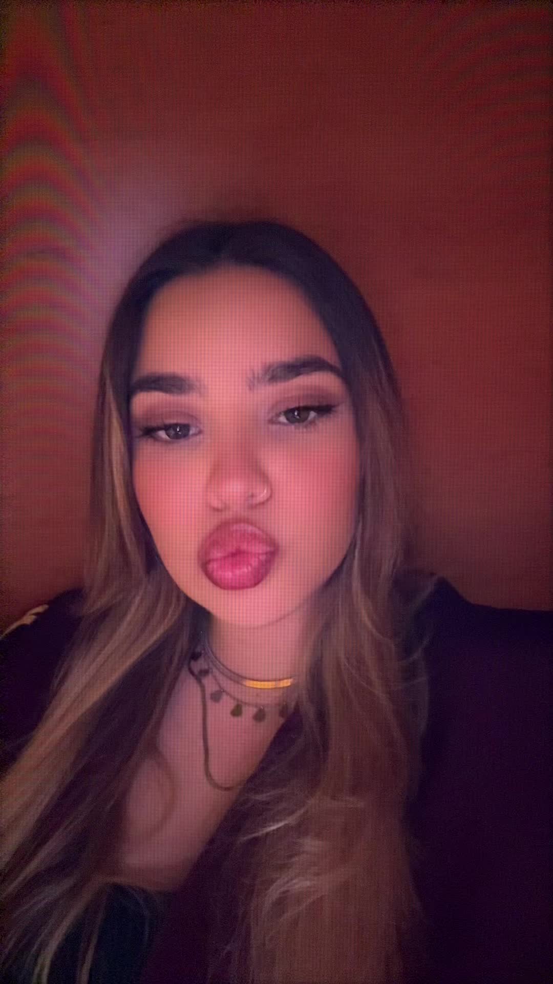 @♡︎𝐌♡︎