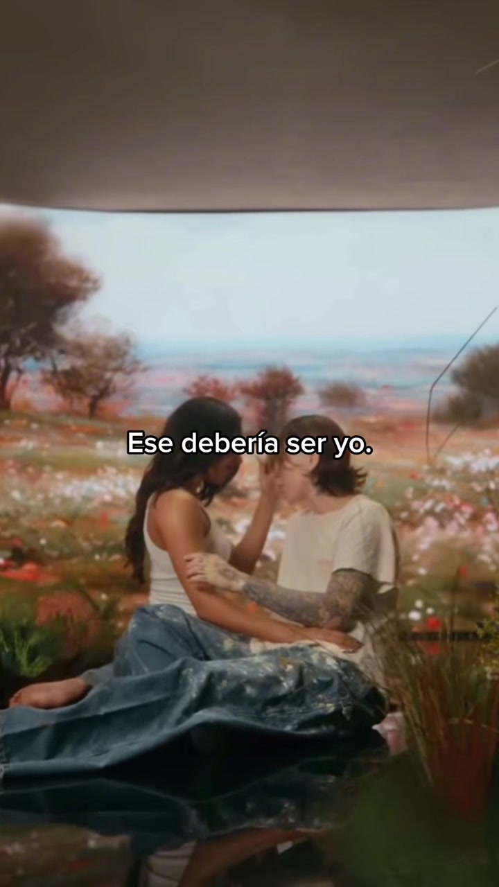 @María