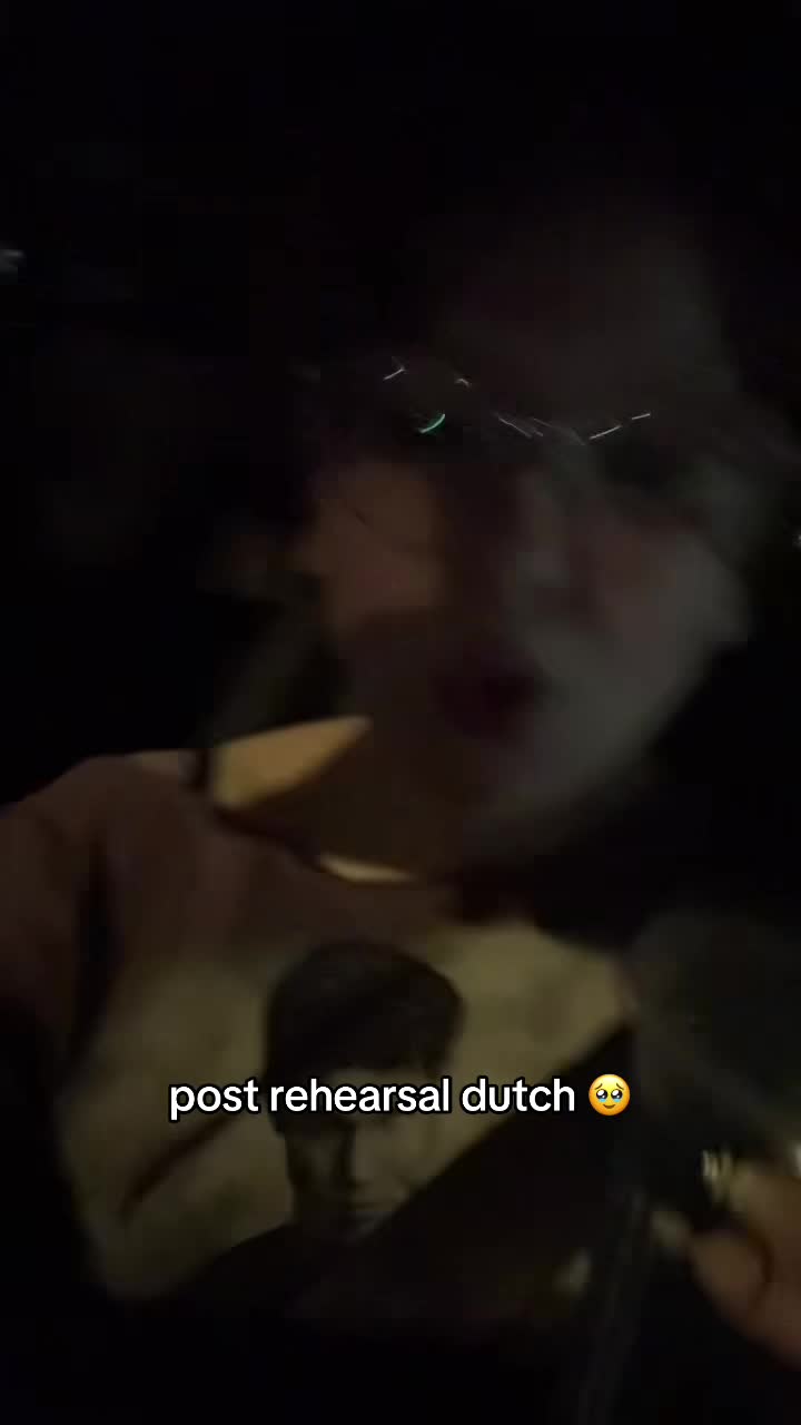 @bella