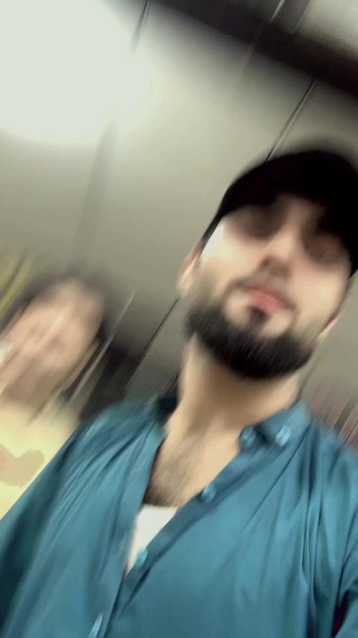 @Zubair pathan🤬